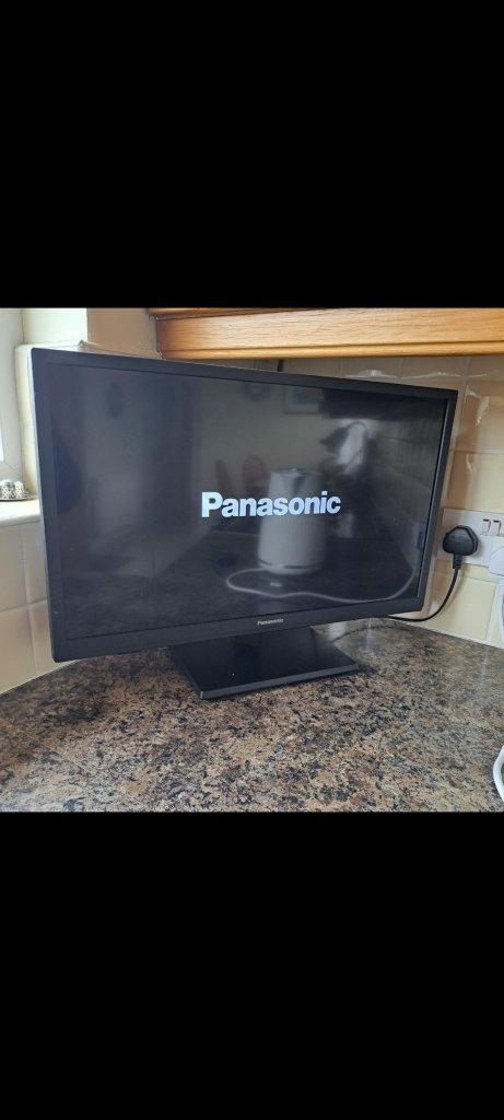 24 " Panasonic tv 