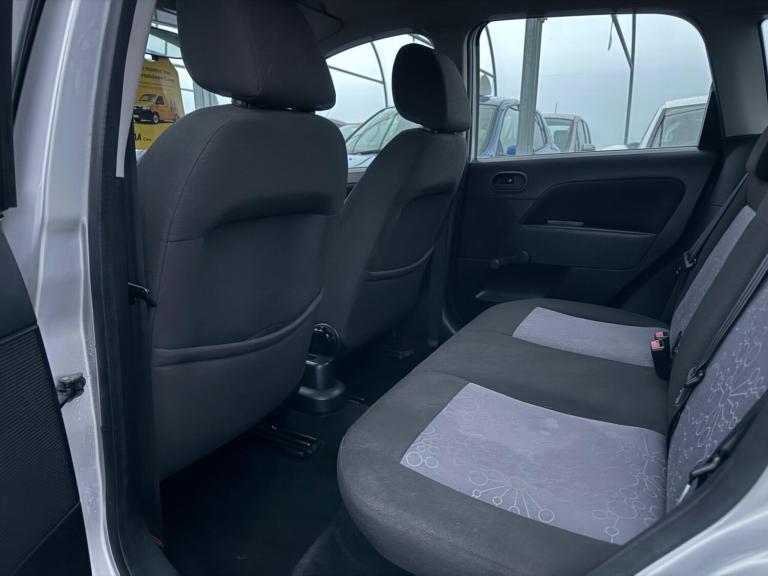 2008 Ford Fiesta 1.25 Style 5dr HATCHBACK Petrol Manual