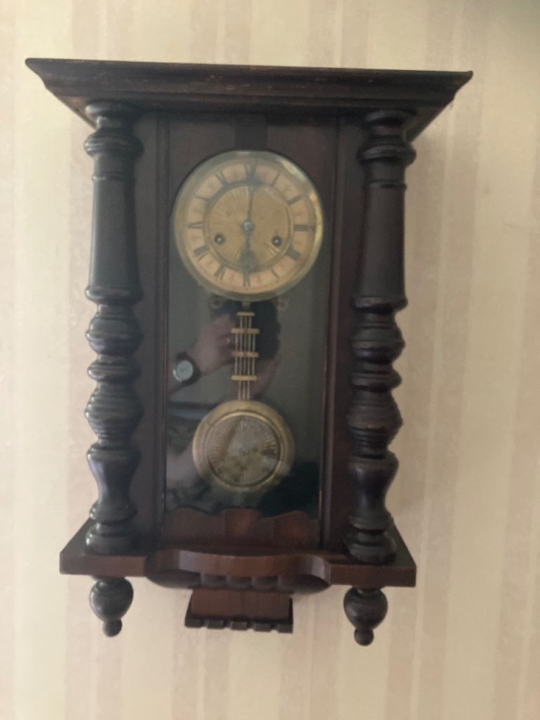 Wall clock 
