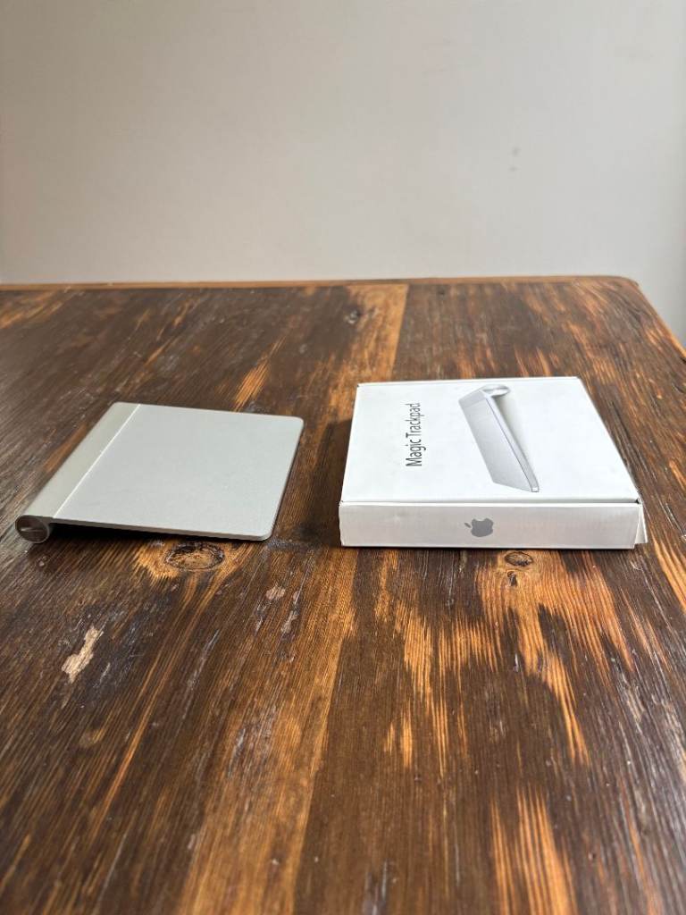 Genuine Apple A1339 (MC380Z/A) Magic Trackpad Wireless