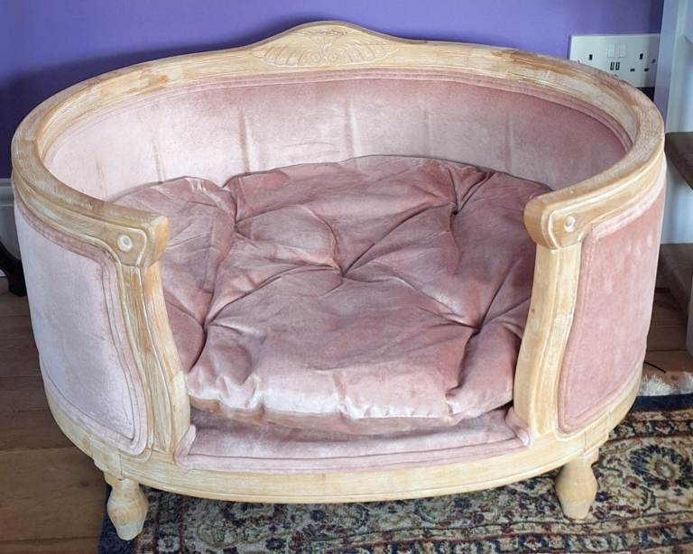 Luxurious Pet Bed