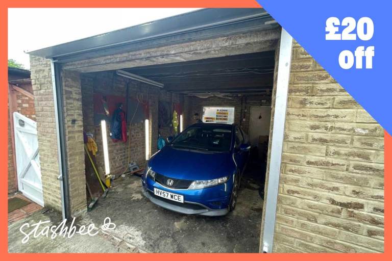 Garage to rent in Northolt (UB5) | Stashbee