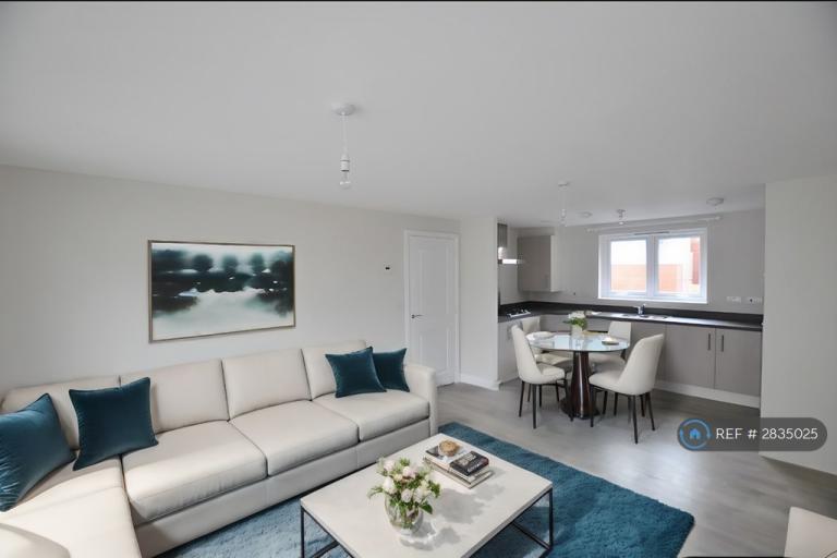 2 bedroom flat in St. Aubyn Street, Plymouth, PL1 (2 bed) (#2835025)