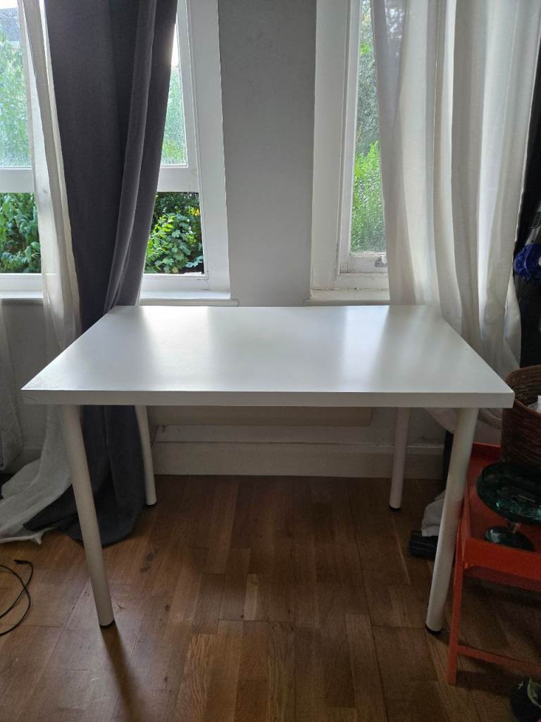 White desk for sale