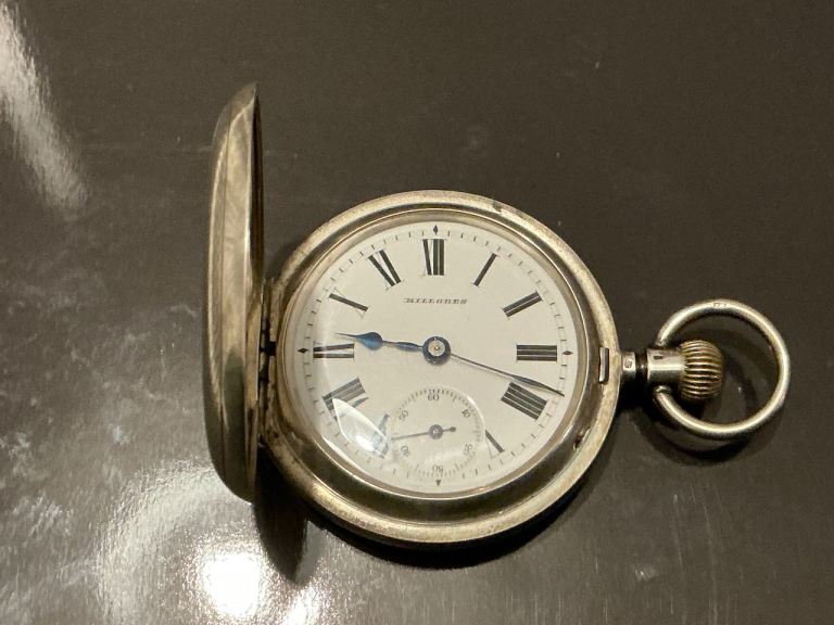 Silver pocket watch 103 grams with engine-turned case and decorative cartouche, circa early 1900s