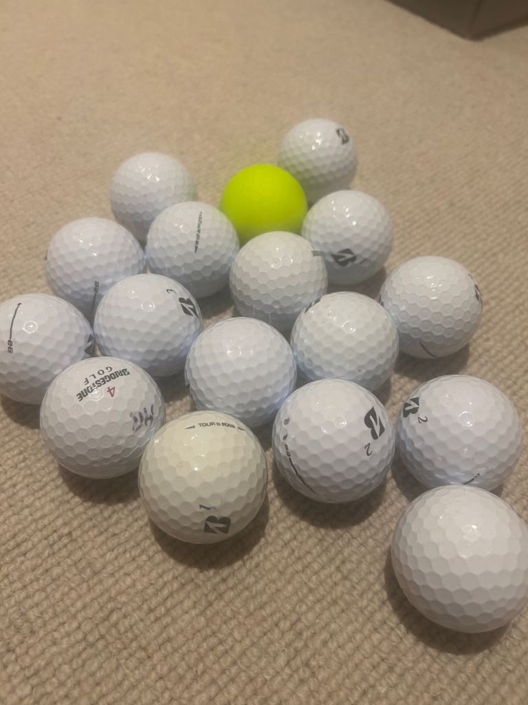 15 x selection of Bridgestone golf balls