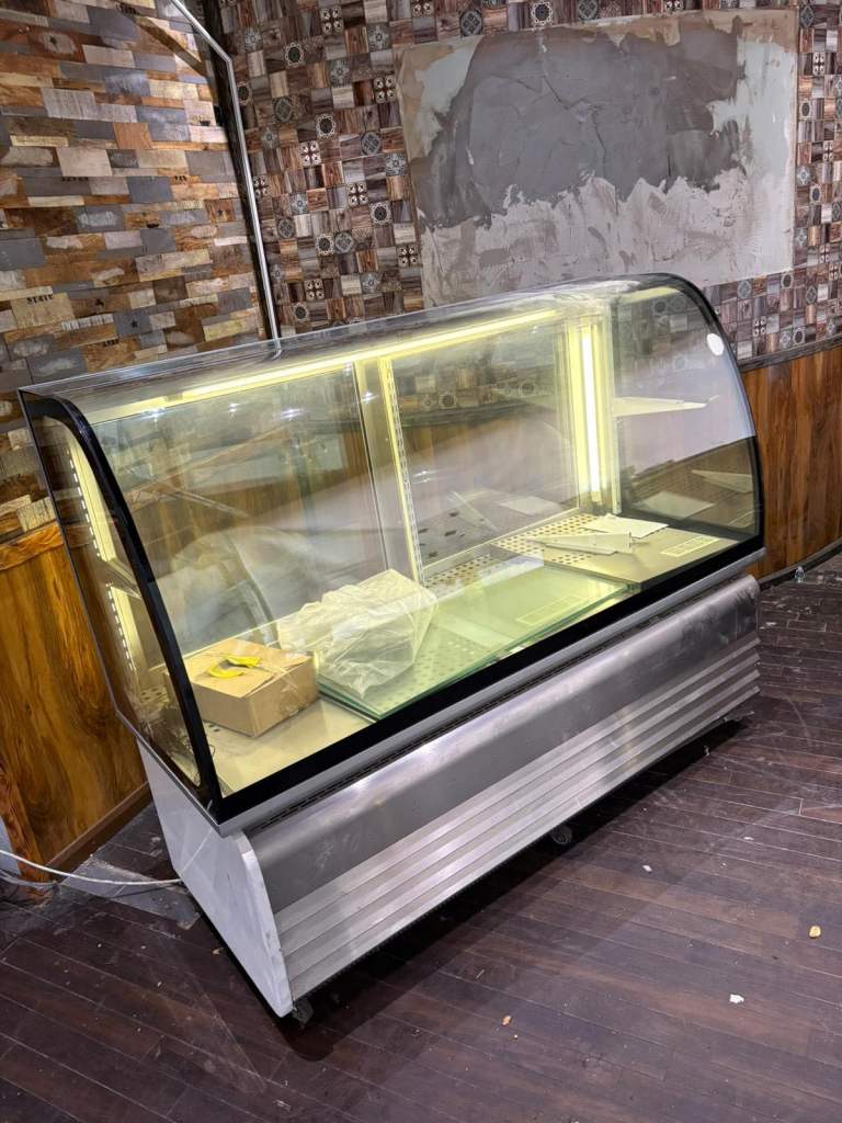 TECFRIGO BRIO 180 – Commercial Display Fridge / Presentation Counter