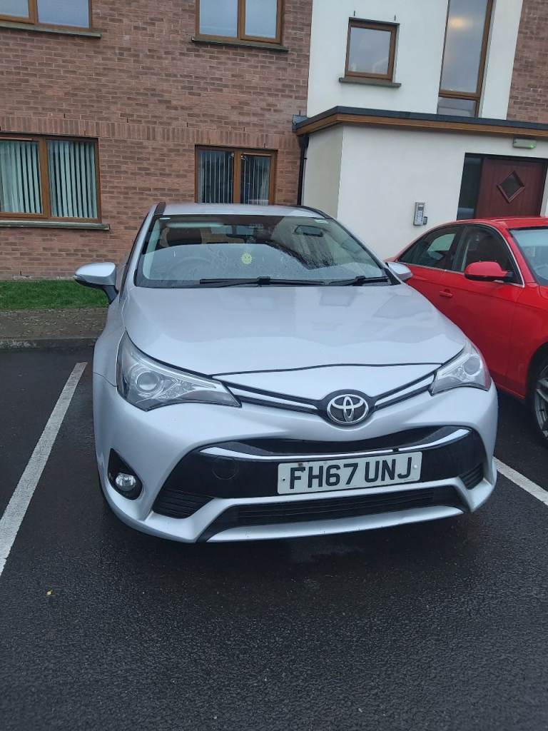 Toyota AVENSIS 2018 estate