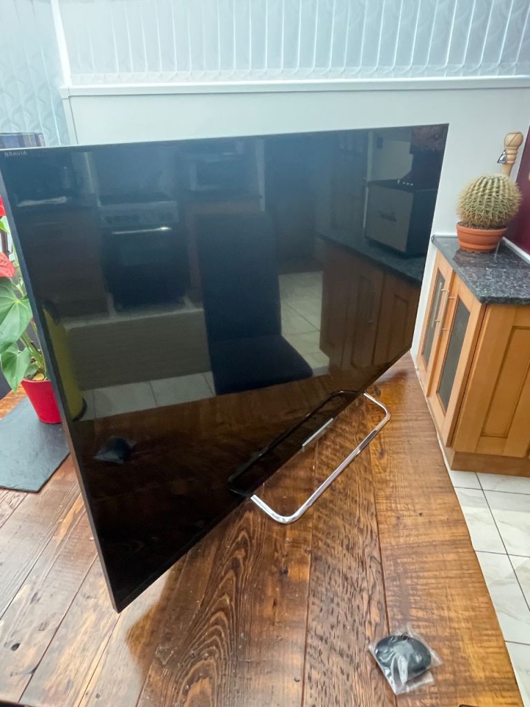 Sony Bravia 50” HD Television - Excellent Condition 