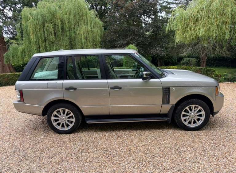 2011 Land Rover Range Rover 4.4 TD V8 Vogue SUV 5dr Diesel Auto 4WD Euro 5 (313 bhp) Automatic SU...
