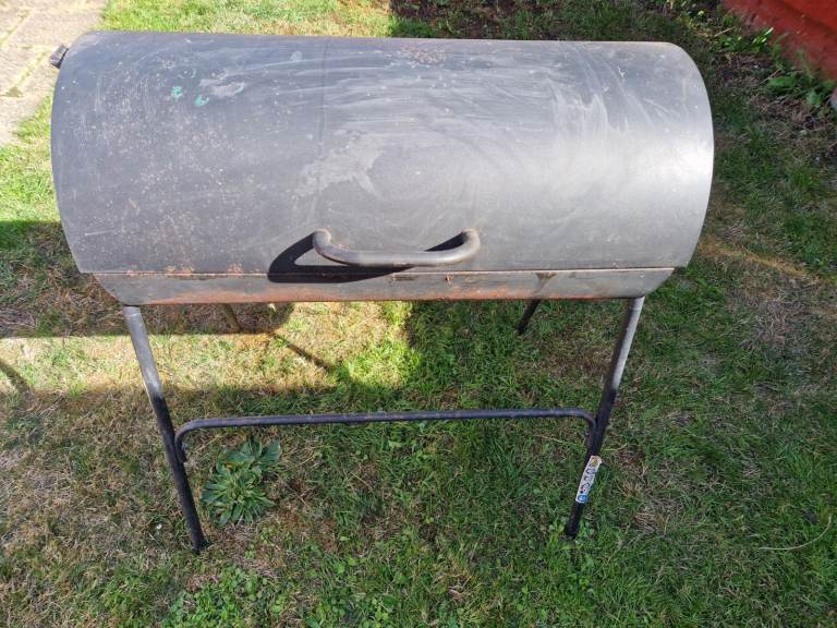 Charcoal Oil Drum BBQ with Warming Rack