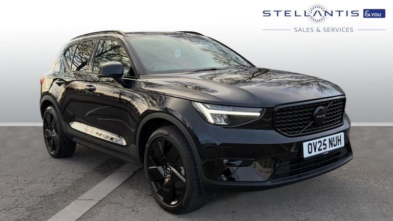 2025 Volvo XC40 2.0 B4 MHEV Plus Black Edition SUV 5dr Petrol Hybrid DCT Auto Euro 6 (s/s)  SUV H...