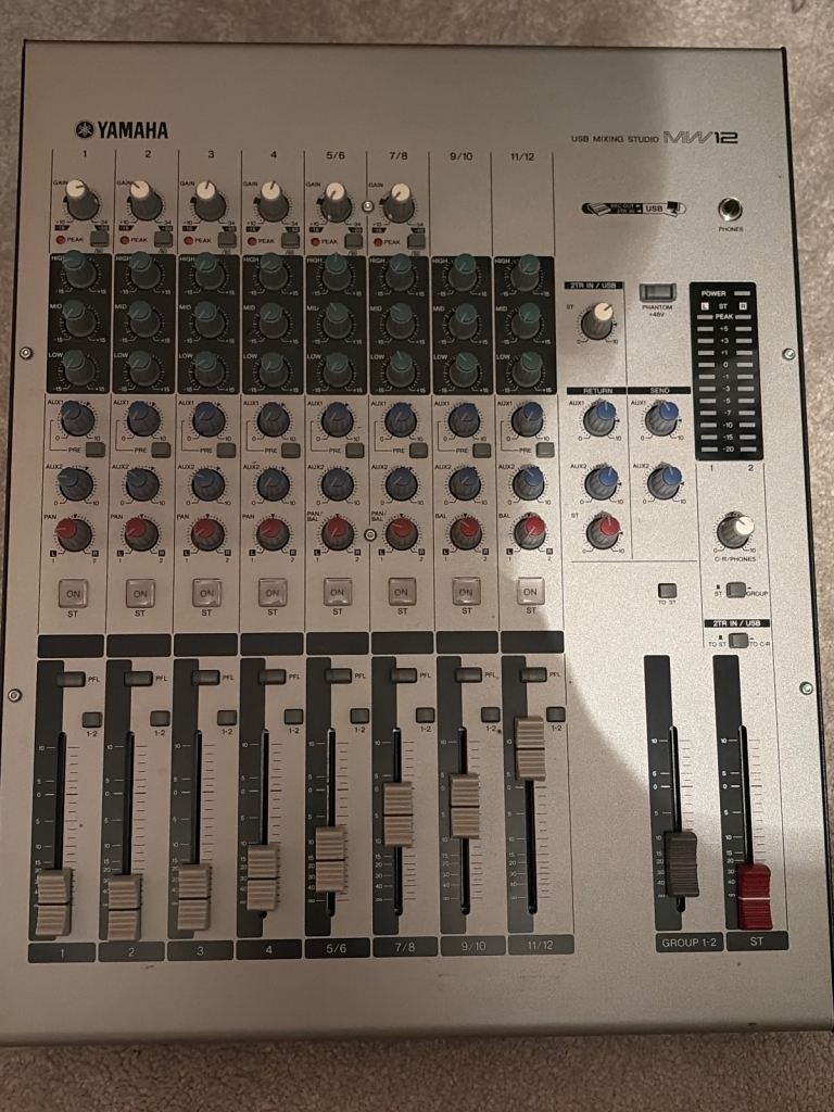 Yamaha MW12 USB Mixing Studio Mixer – Good Condition
