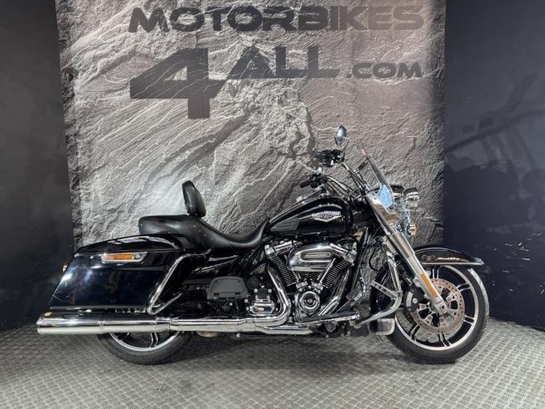 HARLEY DAVIDSON FLHR ROAD KING 2021