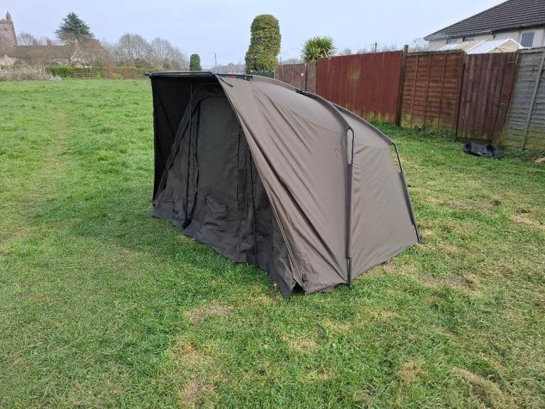 Nash titan T1 fishing shelter/bivvy
