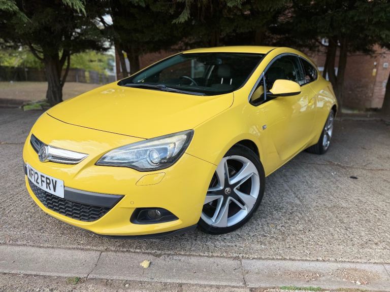 Vauxhall, ASTRA GTC, Hatchback, 2012, Manual, 1364 (cc), 3 doors
