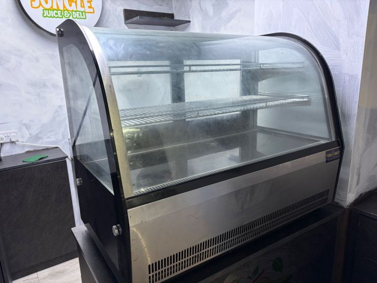 HARISON HS900CTT Refrigerated Display Counter – Good Condition