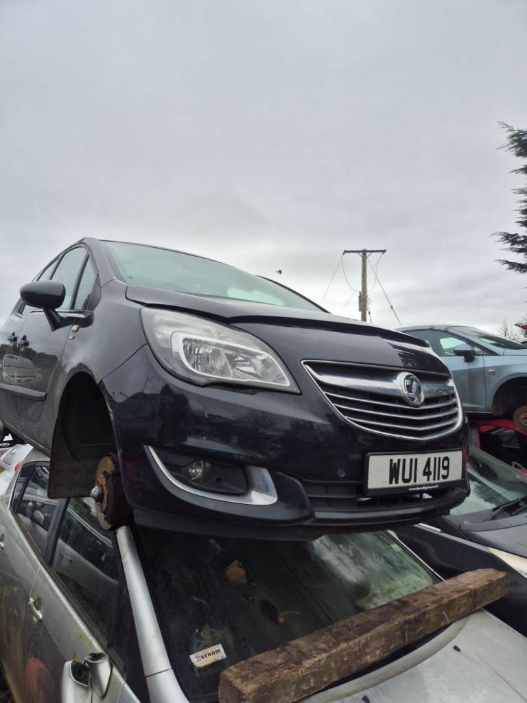 2014 VAUXHALL MERIVA 1.4 16V PETROL BREAKING FOR PARTS