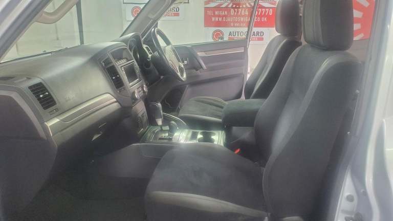 mitsubishi pajero 3.8 v6 4wd automatic 3 door in silver fresh japanese import 07