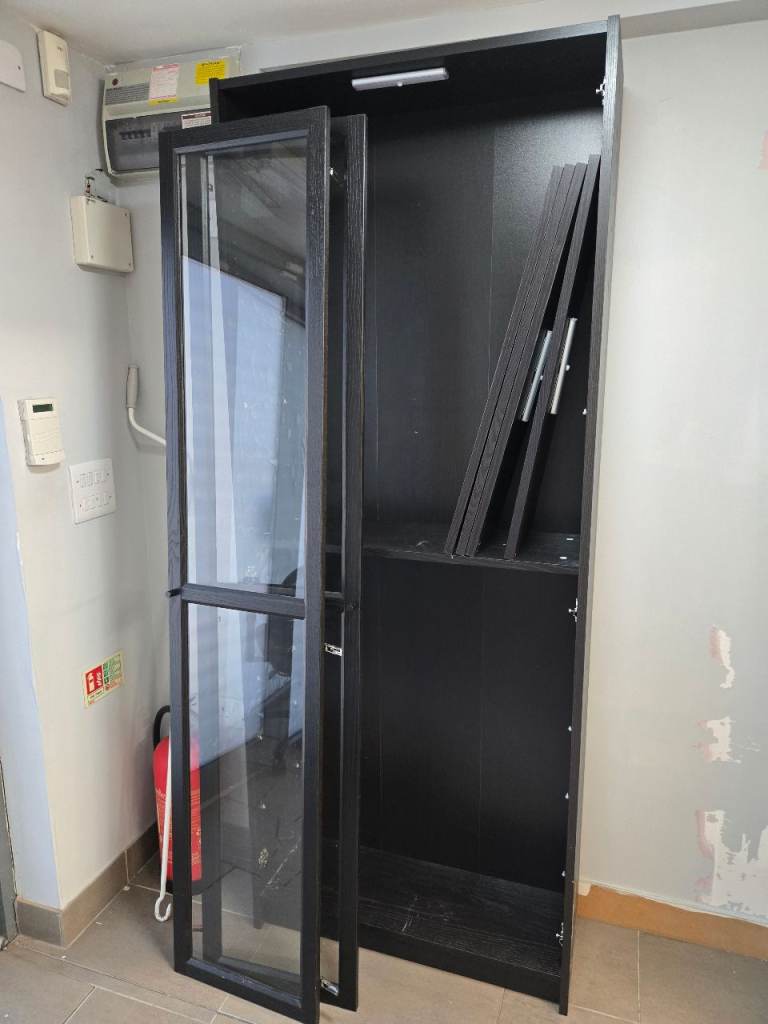 FREE URGENT! IKEA Billy Bookcase