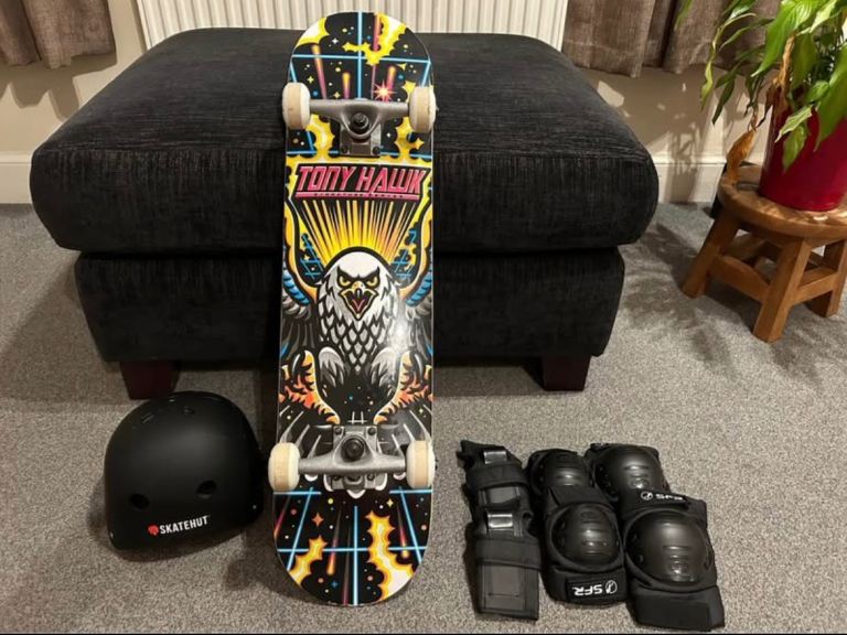 Skateboard, helmet and pads