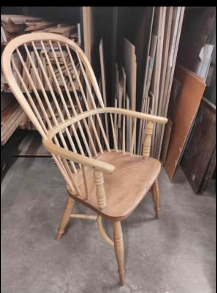 Windsor chair 