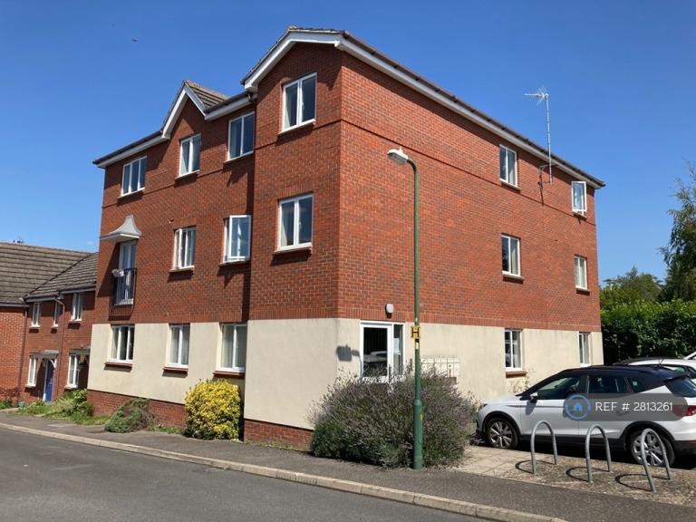 1 bedroom flat in Harris Yard, Saffron Walden, CB11 (1 bed) (#2813261)