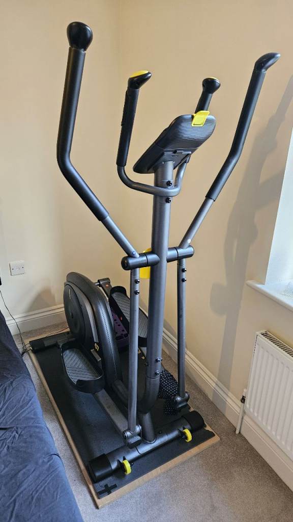 Free Cross Trainer Domyos 500 from Decathlon. Very good condition.