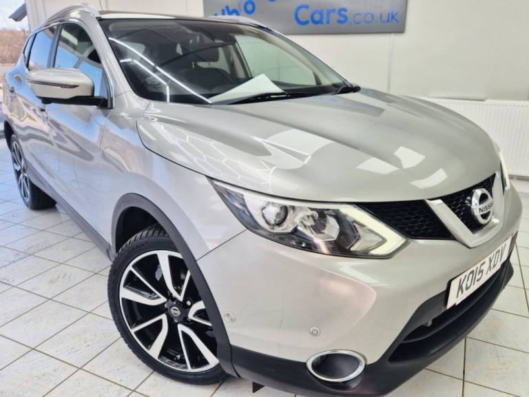 2015 Nissan Qashqai 1.6 dCi Tekna 5dr HATCHBACK DIESEL Manual
