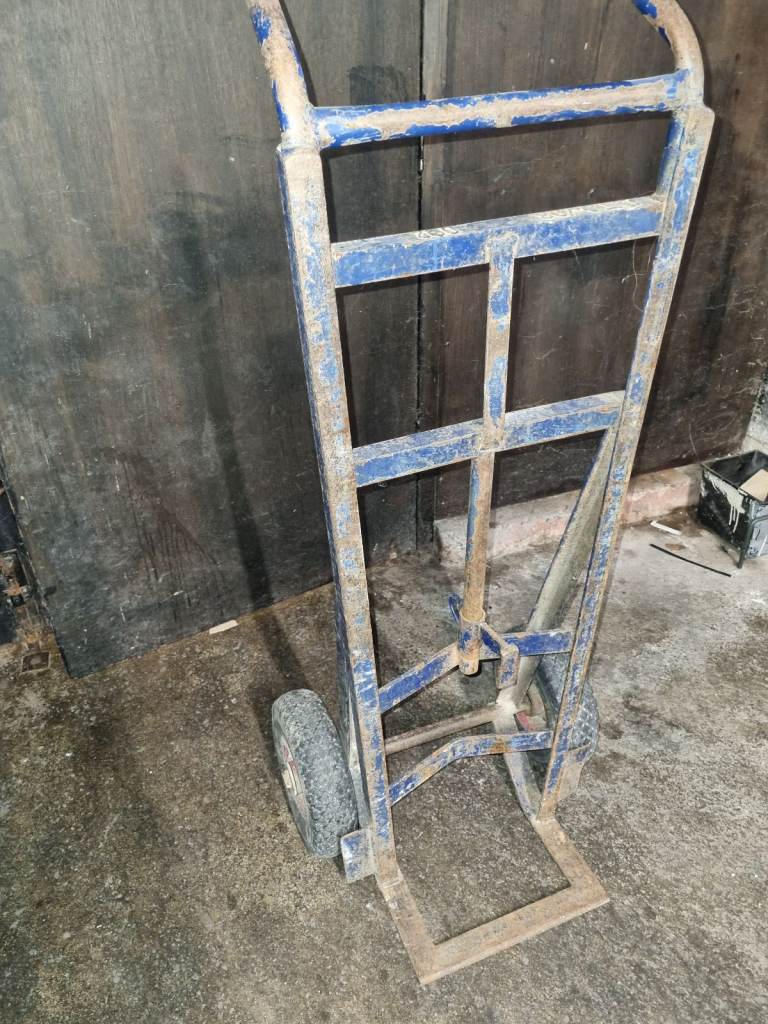 TROLLEY 