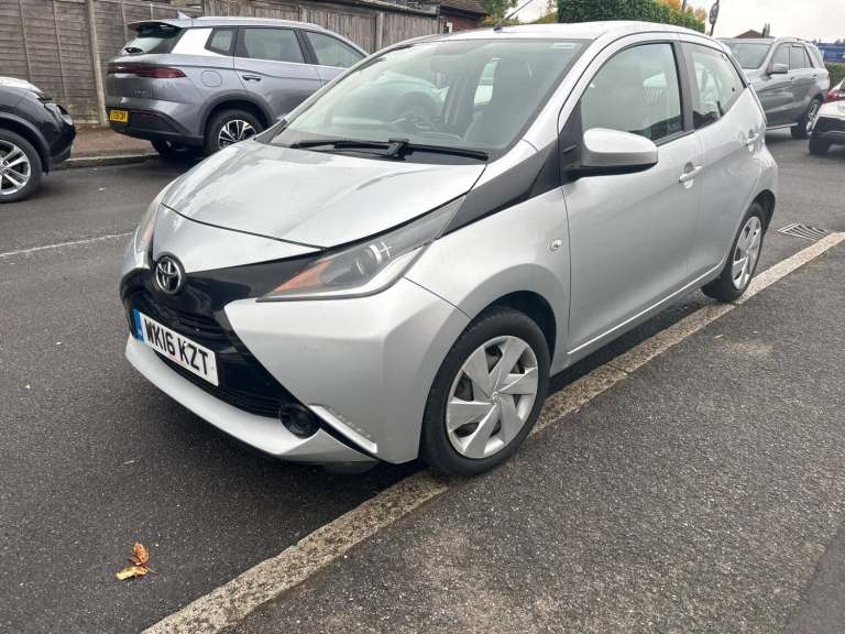 2016 Toyota AYGO 1.0 VVT-i X-Play 5dr x-shift HATCHBACK PETROL Automatic