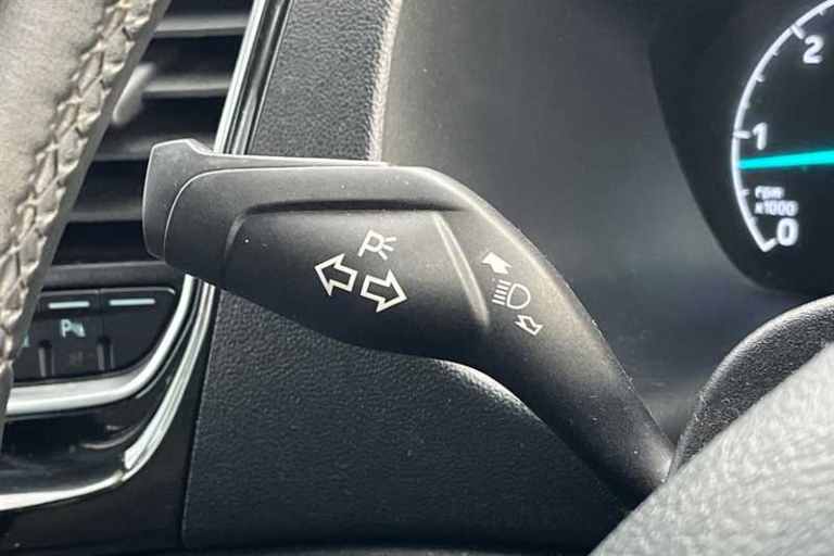 2022 Ford Tourneo Custom L2 320 Titanium 2.0 Diesel Automatic Start/Stop (130ps) Minibus Diesel A...