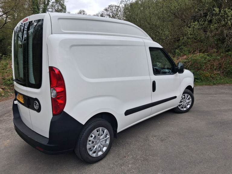 2018 Vauxhall Combo 1.6 (Fiat Doblo) High Top. Ideal CAMPER? **NO VAT** Very low mileage **