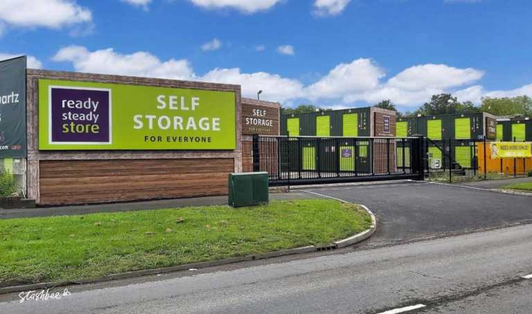 Self Storage Facility to rent in Leeds (LS12) | Stashbee