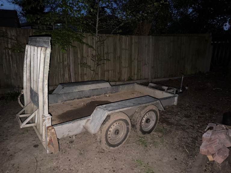Trailer mini digger