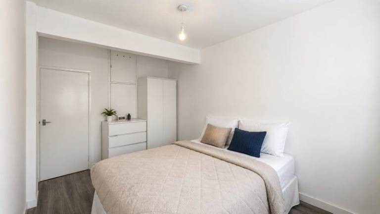 MANCHESTER DSS UC LCW PIP BENEFITS DOUBLE ROOM