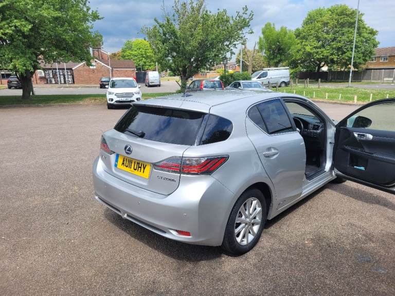 Lexus, CT, Hatchback, 2011, Semi-Auto, 1798 (cc), 5 doors