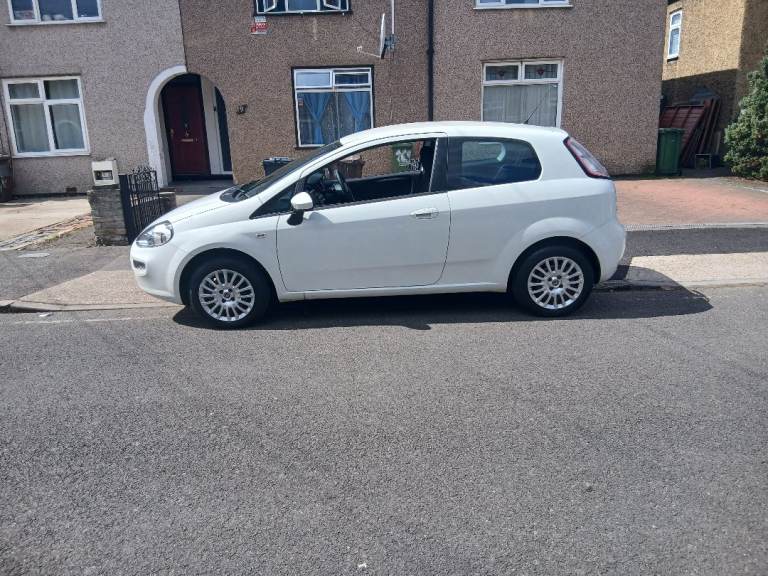Fiat, PUNTO, Hatchback, 2013, Manual, 1242 (cc), 3 doors