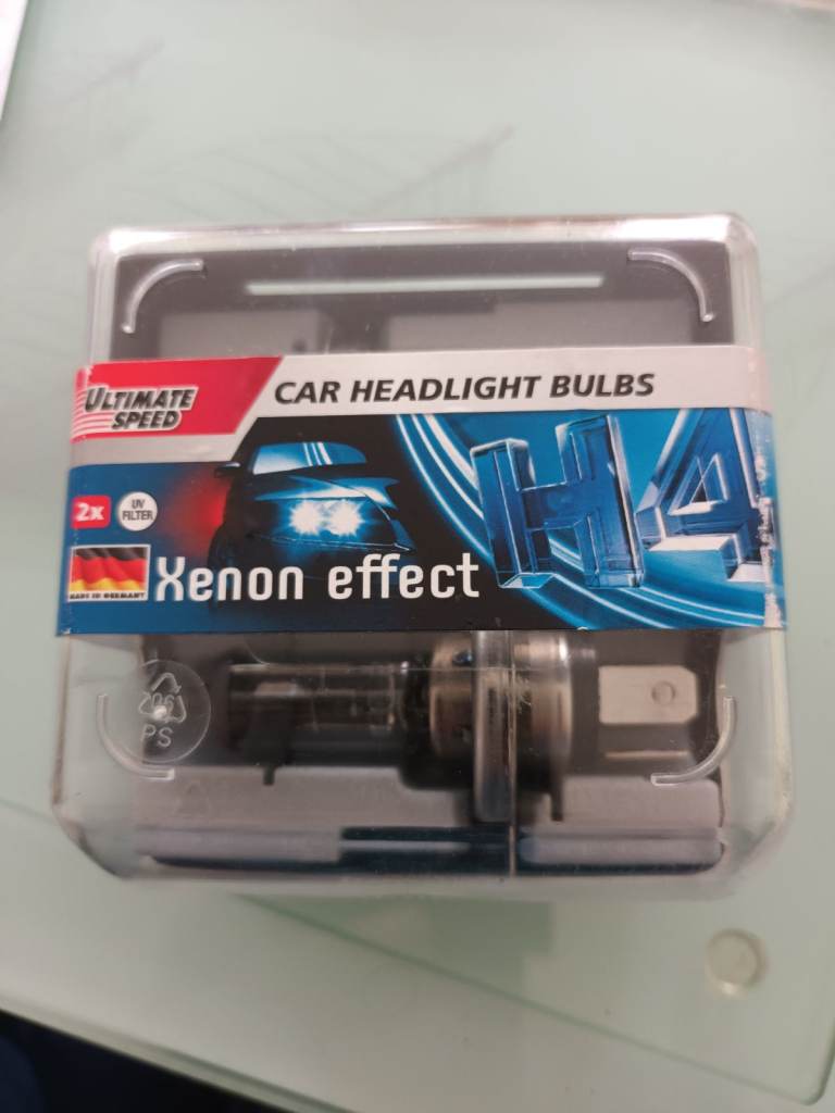 2 x H4 12V 60/55W 3 Pin Bulbs Van Car headlight Bulbs Boxed Collect Farlington