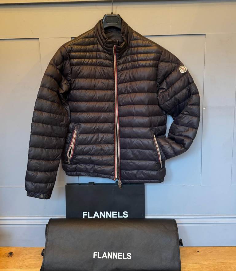 Mens Navy Moncler Daniel Down Jacket Size 4 Large RRP £900 from Flannels