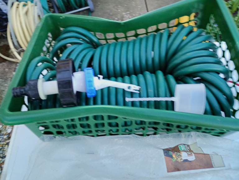 40 litre Aquaroll, handle and connector 