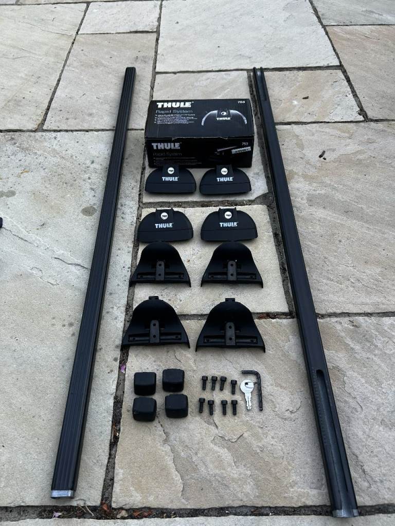 Thule 120cm Roof Bars with Rapid System Foot Pack 753 (lockable)