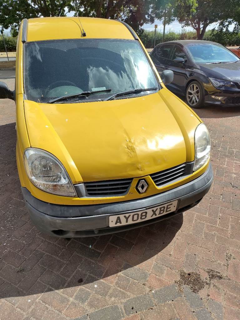 Renault Kangoo van - scruffy, suitable low mileage builder's van