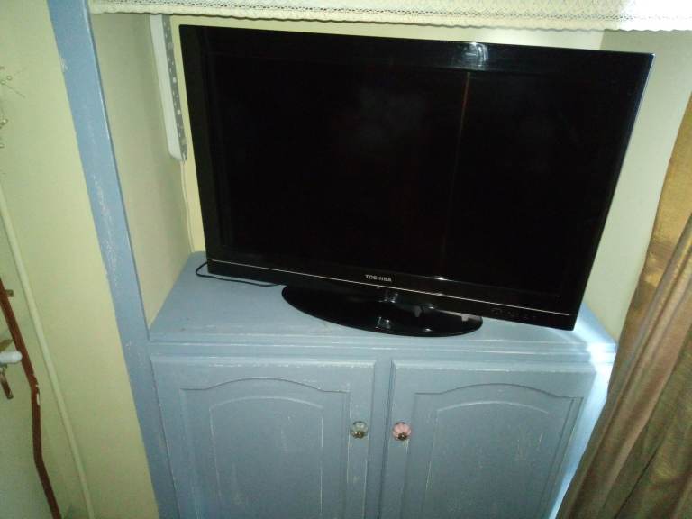 Toshiba 32BV501B TV
