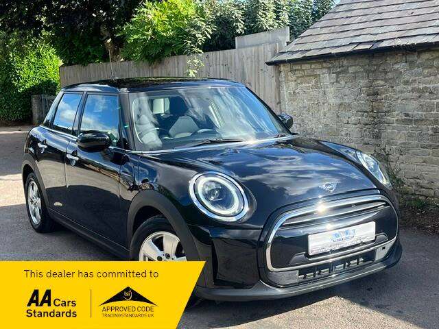 2022 22 MINI COOPER CLASSIC 1.5 5 Door Midnight Black F55