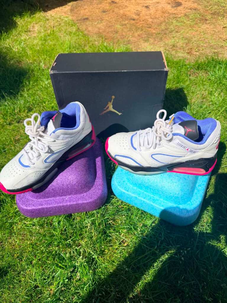 Jordans size 5.5 rush pink and blue 
