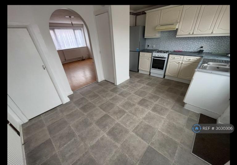 3 bedroom house in Mersey Way, Milton Keynes, MK3 (3 bed) (#3030306)
