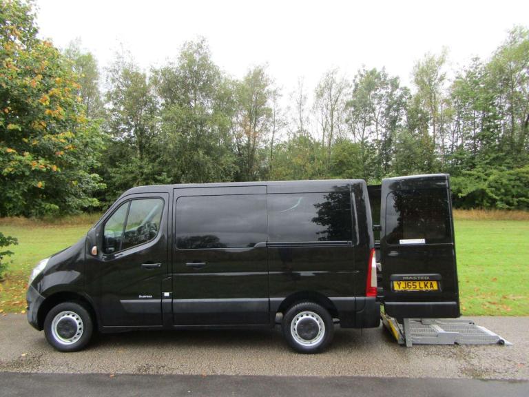 2015 Renault Master 2.3 dCi ENERGY 28 Business FWD SWB Euro 5 (s/s) 5dr Wheelchair Accessible V P...