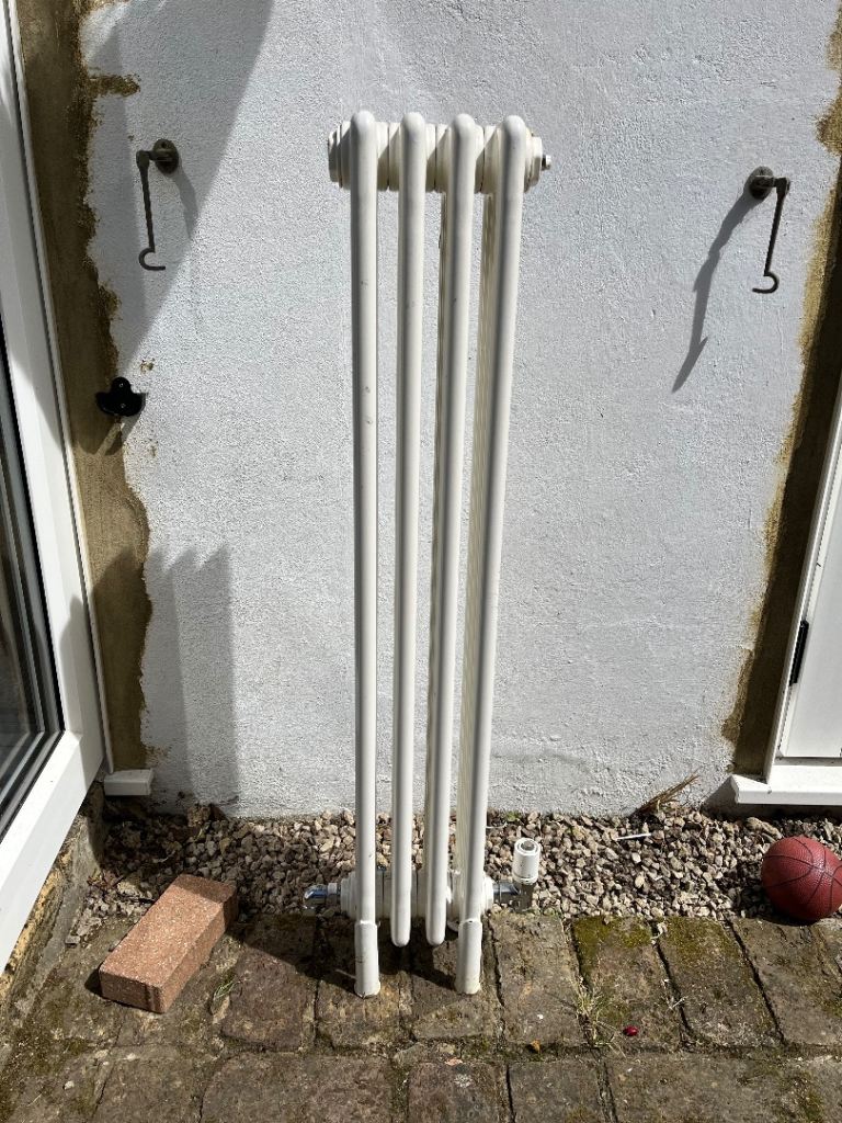 Free tall thin radiator