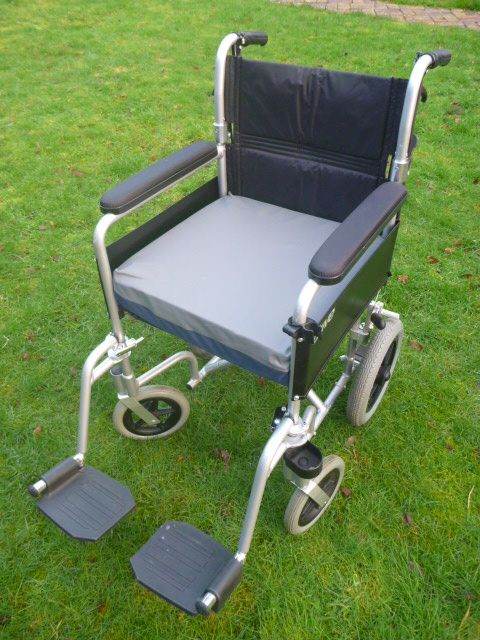 Lightweight Attendant Propelled Wheelchair with Pressure Cushion
